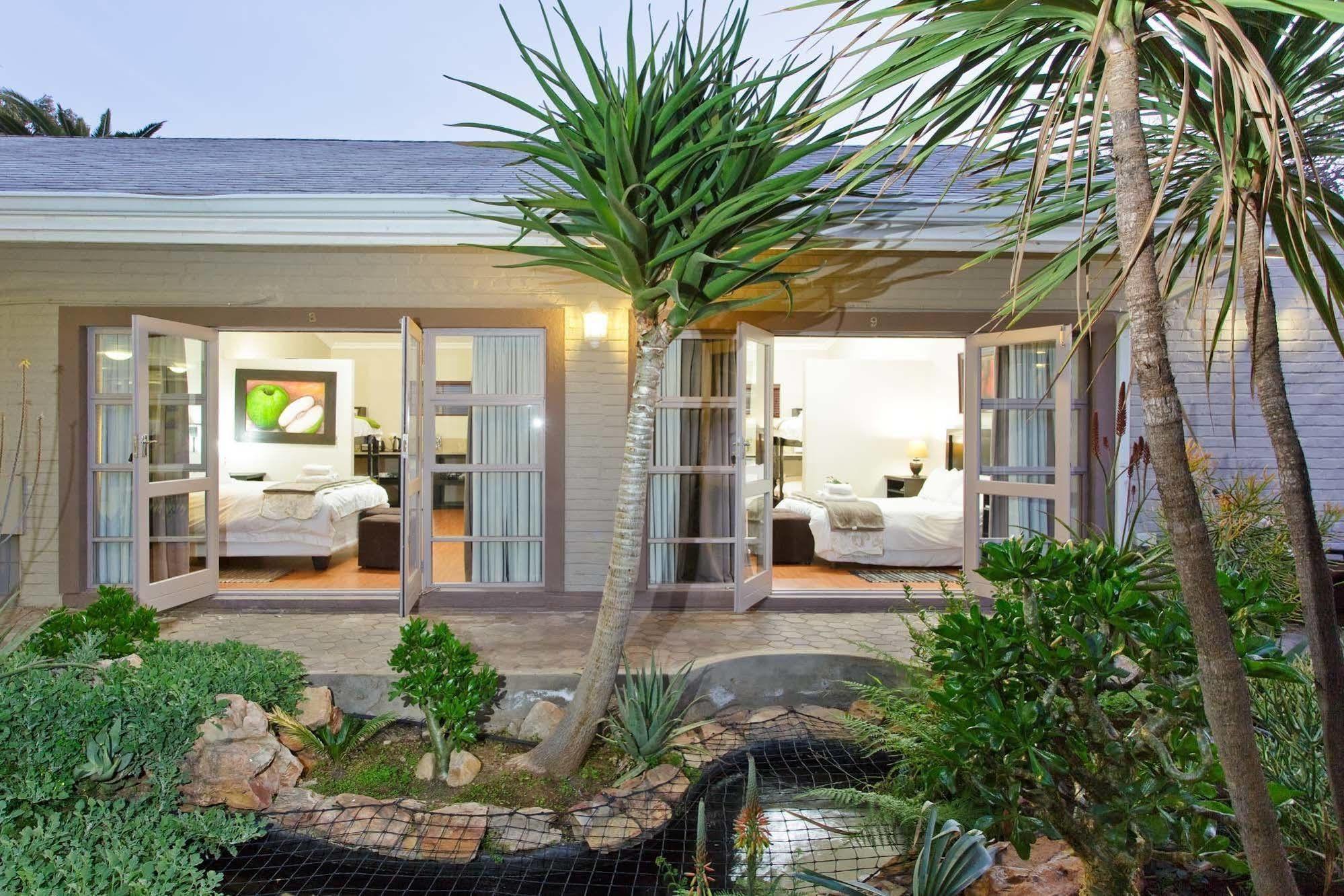 Hotel Aloe Manor à Oudtshoorn Extérieur photo