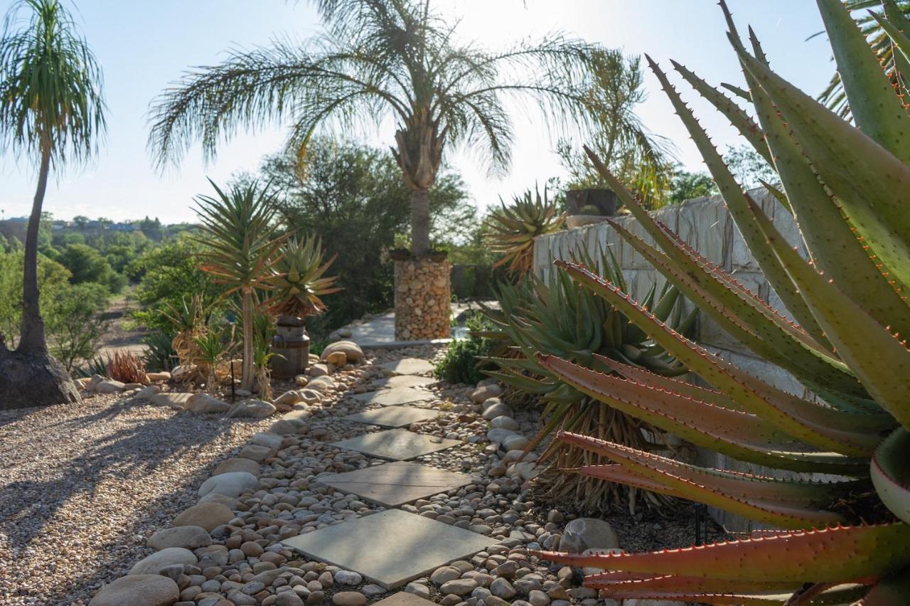 Hotel Aloe Manor à Oudtshoorn Extérieur photo
