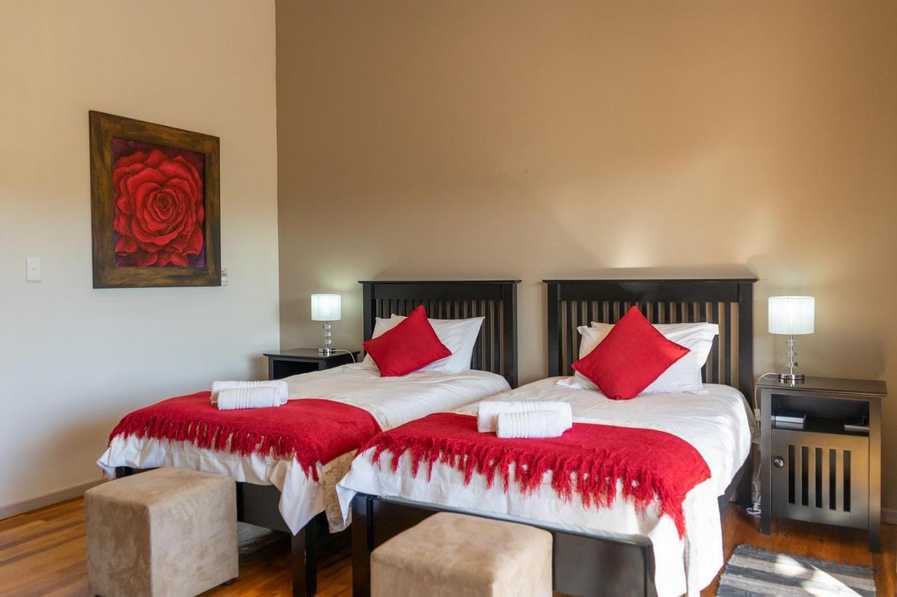 Hotel Aloe Manor à Oudtshoorn Extérieur photo