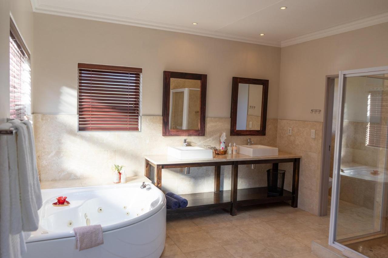 Hotel Aloe Manor à Oudtshoorn Extérieur photo